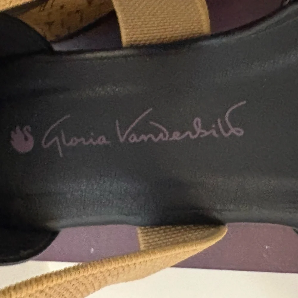 Gloria‎ Vanderbilt Women’s size 6 black wedge cork sandals cross band straps NIB